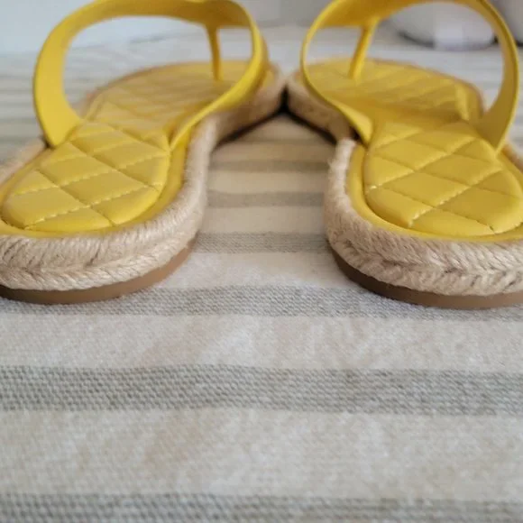 Tory Burch NIB Quilted Espadrille Thong Sandals - Picture 6 of 14